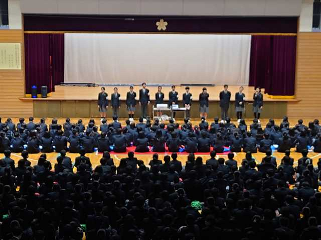 対面式４　自治会役員紹介.JPG